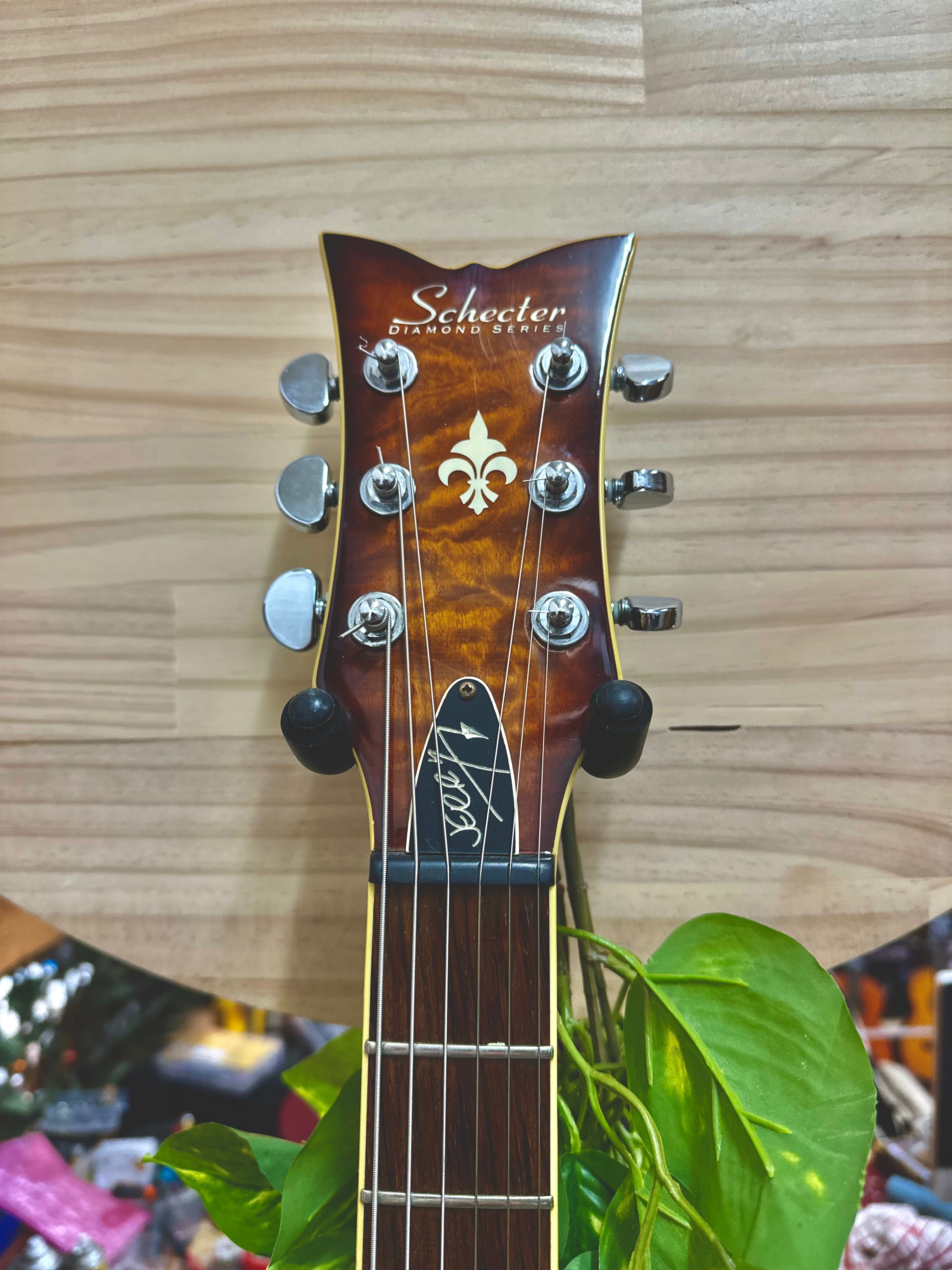 Schecter | Jerry Horton Dignature | Tempest | Seymour Duncan’s | Pre-Loved Schecter | Jerry Horton Dignature | Tempest | Seymour Duncan’s | Pre-Loved